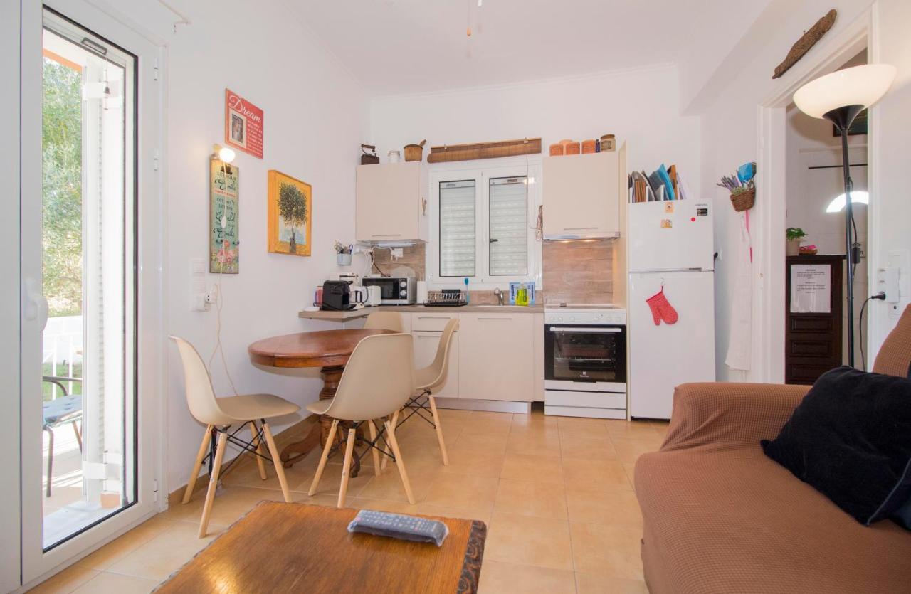 Laconian Collection Mavrovouni Beach House Gythio Buitenkant foto