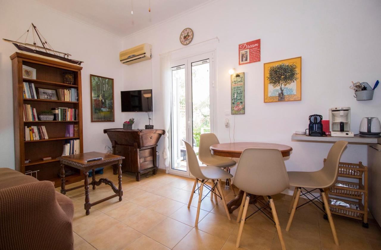 Laconian Collection Mavrovouni Beach House Gythio Buitenkant foto